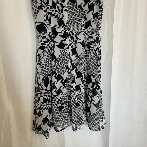 I LE Women’s Black White Patterned Sleeveless Fit Flare Dress Size 8 - Picture 11 of 12